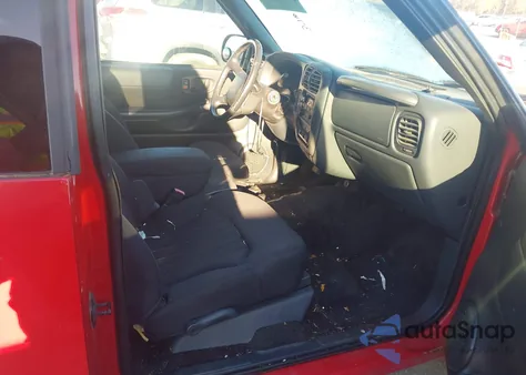 2003 Chevrolet S-10 Ls from USA, damaged, VIN 1GCCS19X438171630